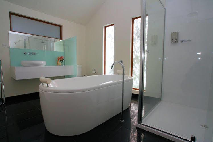Possums Spa Apartments Хобарт Экстерьер фото